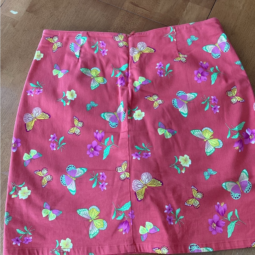 Pappagallo Coral Butterfly Floral Mini Skort - 10P - Picture 2 of 6